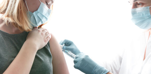 Bild zu Impfschutz - Deutsche Herzstiftung ruft zur Covid-19-Impfung auf