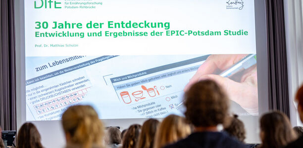 Bild zu Ernährungsforschung  - DIfE feiert 30 Jahre EPIC-Potsdam-Studie